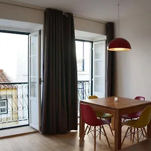 Appartement Two Bedroom In Historic Location! Close To The River, Lisboa