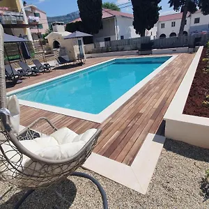  Appartement Mestrovic With Heated Swiming Pool- Near Split Croatie